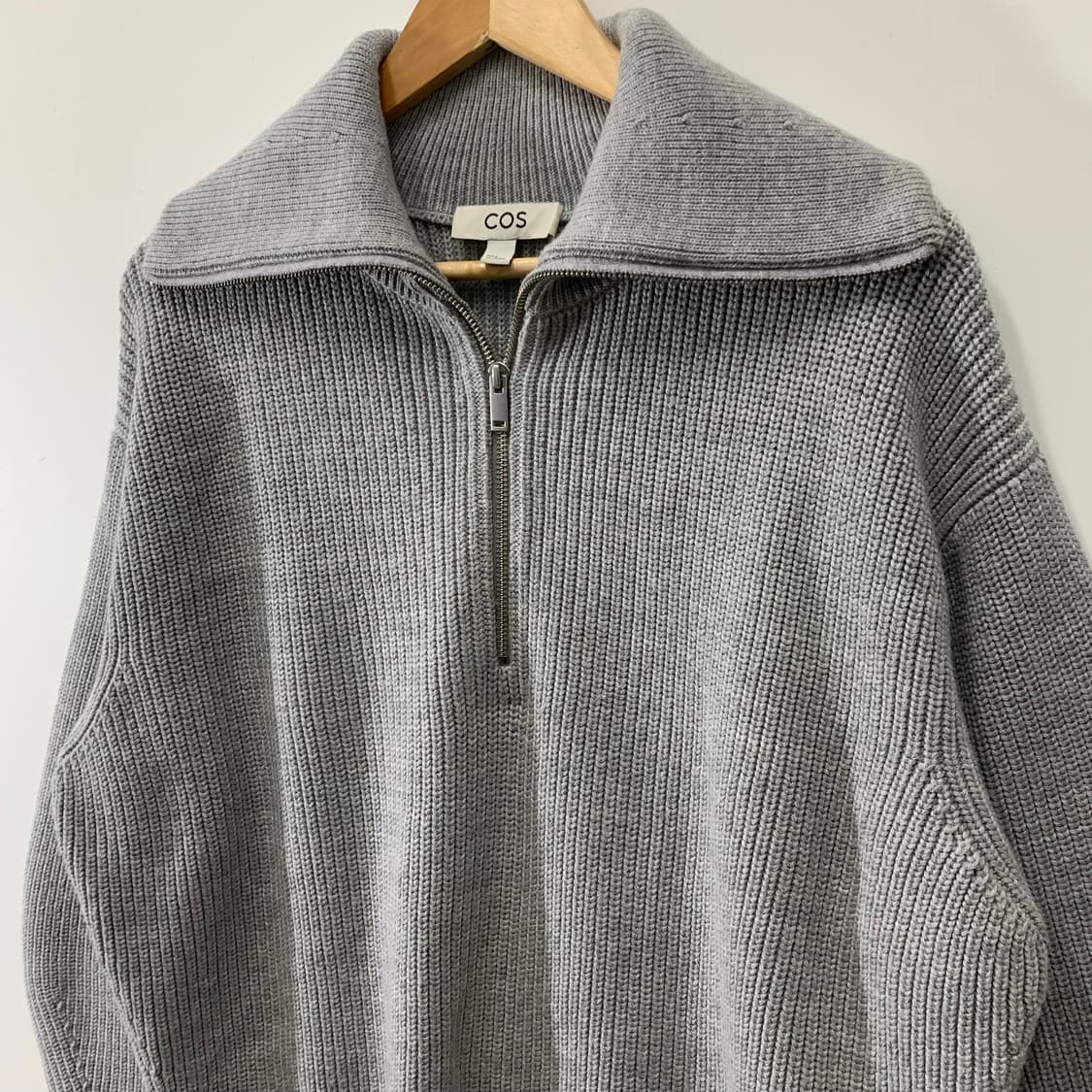 코스 반집업 니트 상품이미지2