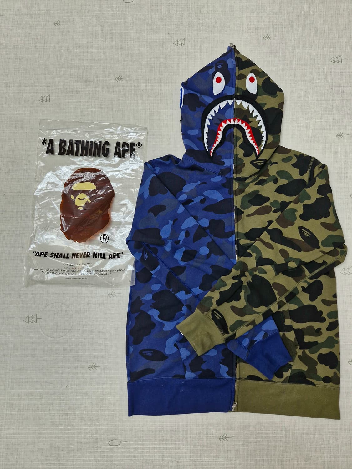 베이프 반반 카모 후드집업 L 상품이미지1