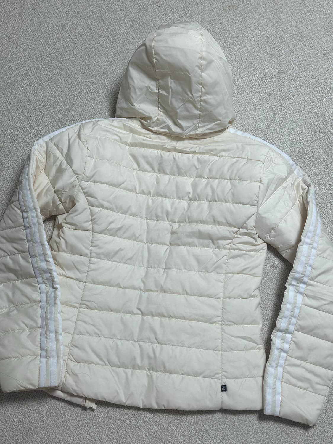 아디다스 경량패딩 상품이미지2