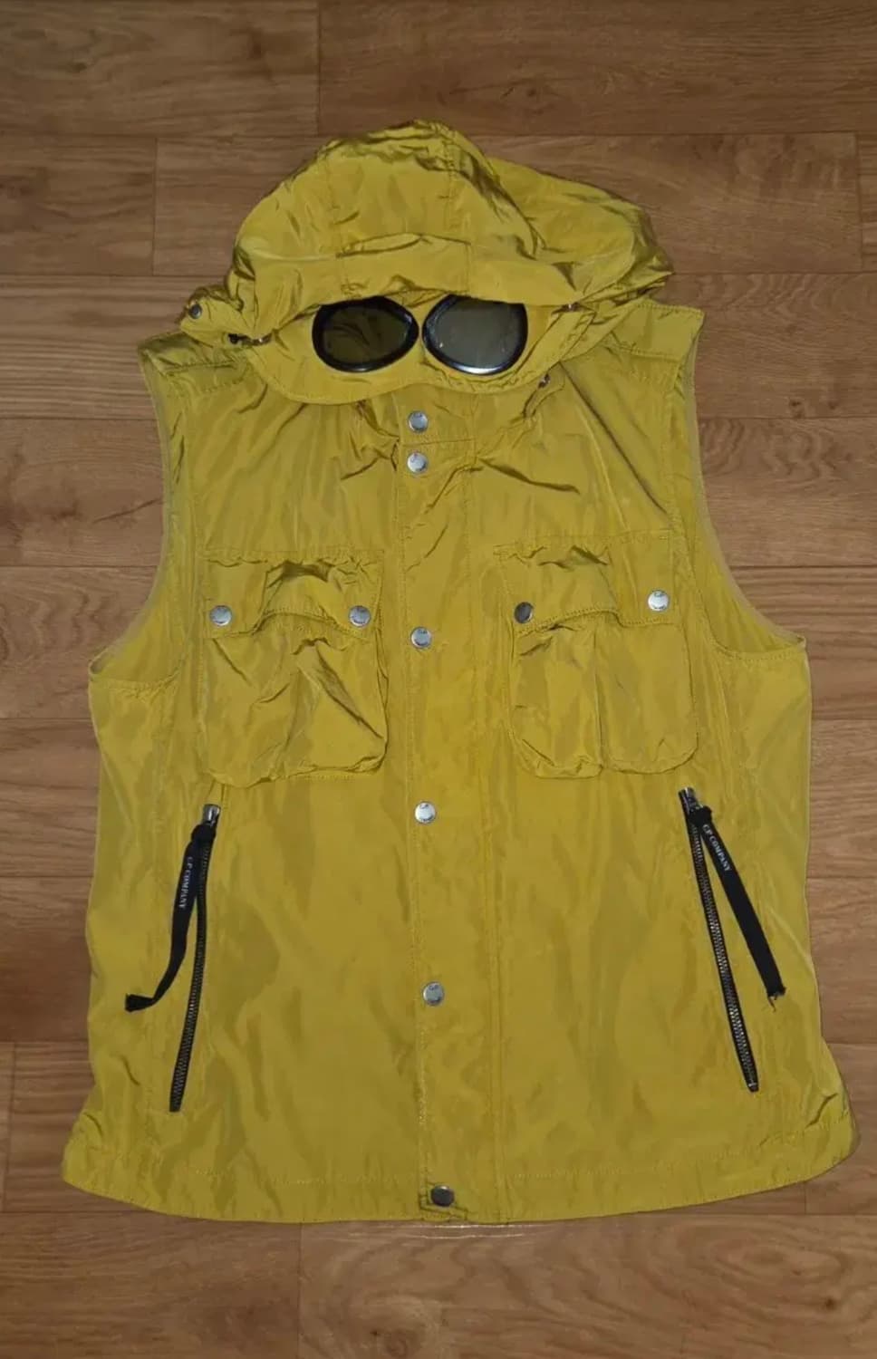 cp컴퍼니 고글 나일론 조끼 상품이미지2