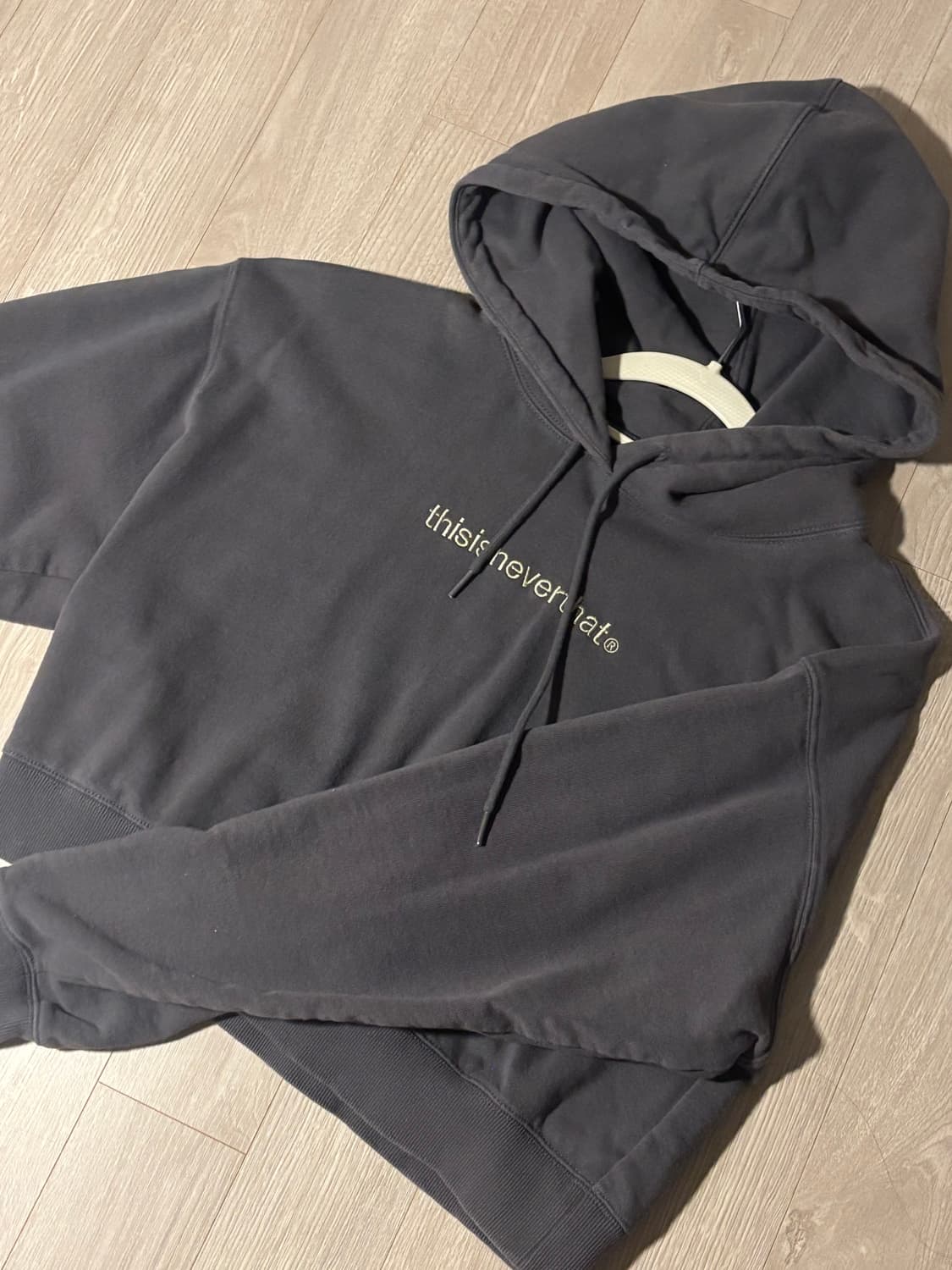 디스이즈네버댓 크롭 후드티 상품이미지2