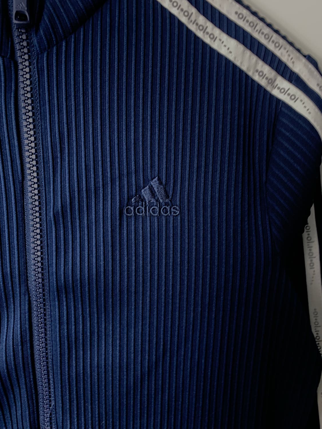 아디다스 자수로고 네이비 골지 트랙 져지  상품이미지4