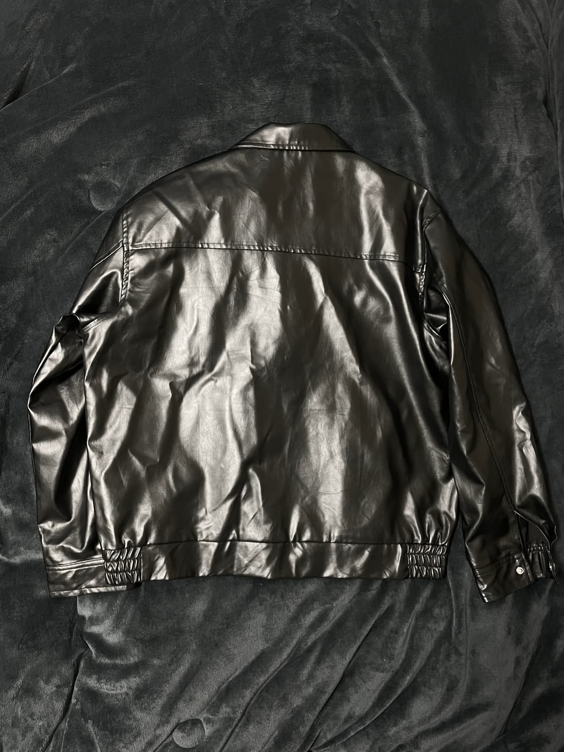 00s 포켓 페이크 레더 봄버 오버핏 자켓 블랙 락시크무채색 자라st 상품이미지5