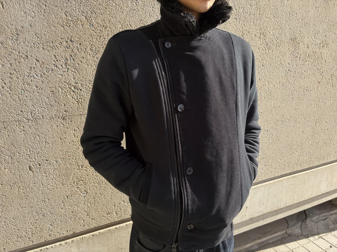 아르마니 익스체인지 퍼 비대칭 자켓 상품이미지2