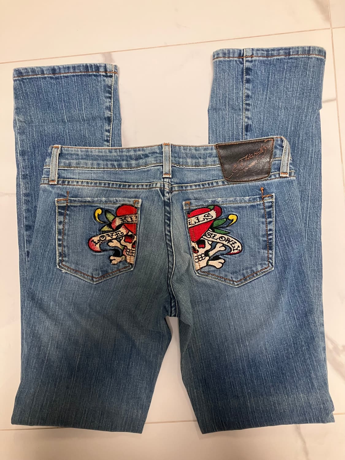 에드하디 Y2K 스트레이트 미디움워시 청바지 로우라이즈 Ed Hardy 상품이미지1