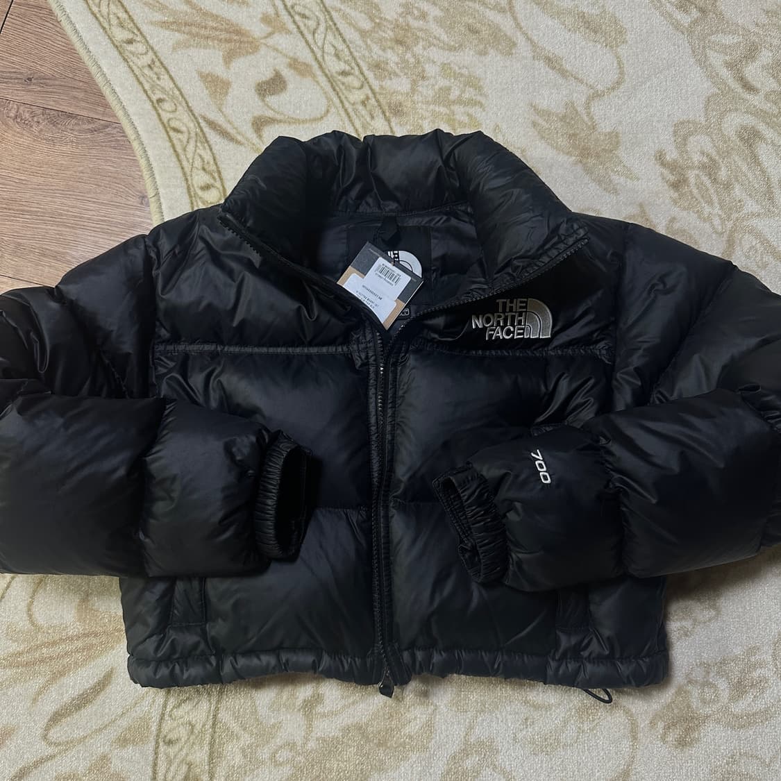 해외판(W) 노스페이스 눕시 숏 크롭 자켓 패딩 TNF 블랙 상품이미지1