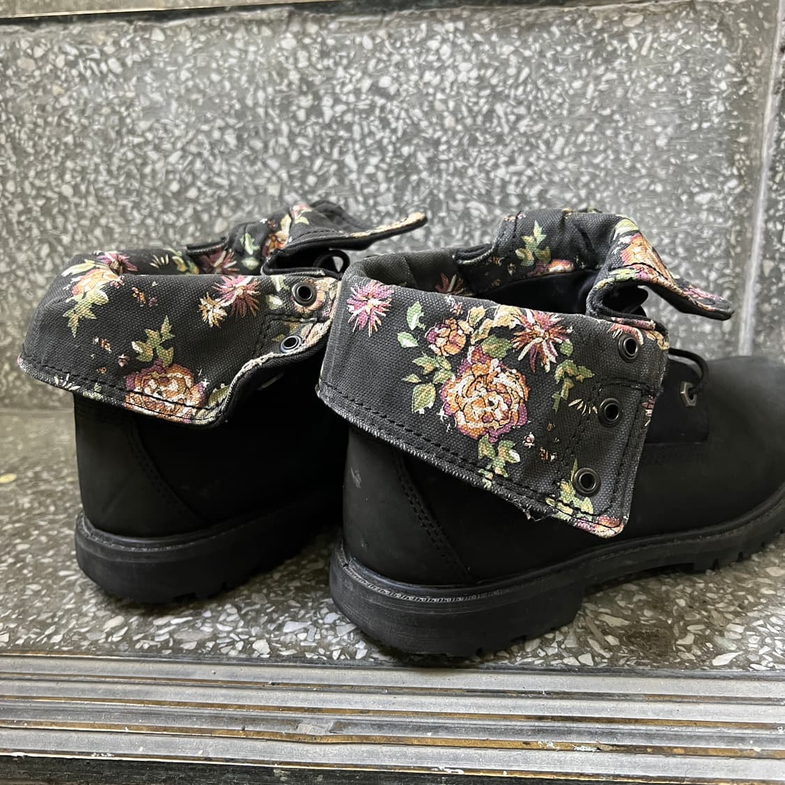 팀버랜드 헤리티지 플로럴 롤탑 워터프루프 부츠 상품이미지2