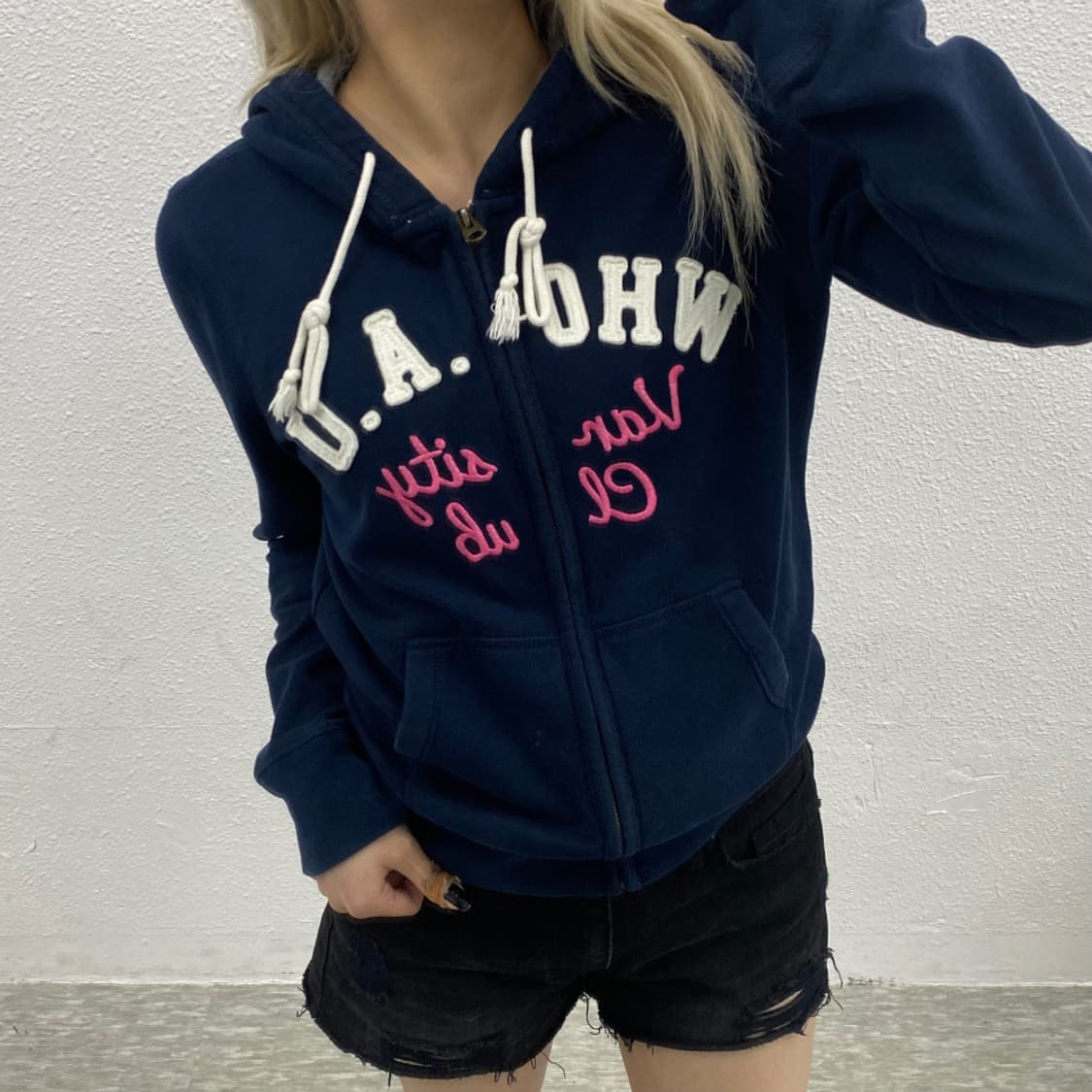 후아유 핑크자수 센터로고 네이비 후드집업 M 상품이미지1