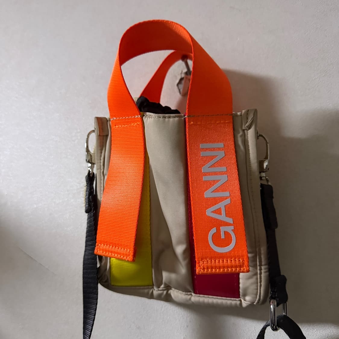 GANNI 가니 여성 미니 토트&크로스백 상품이미지7