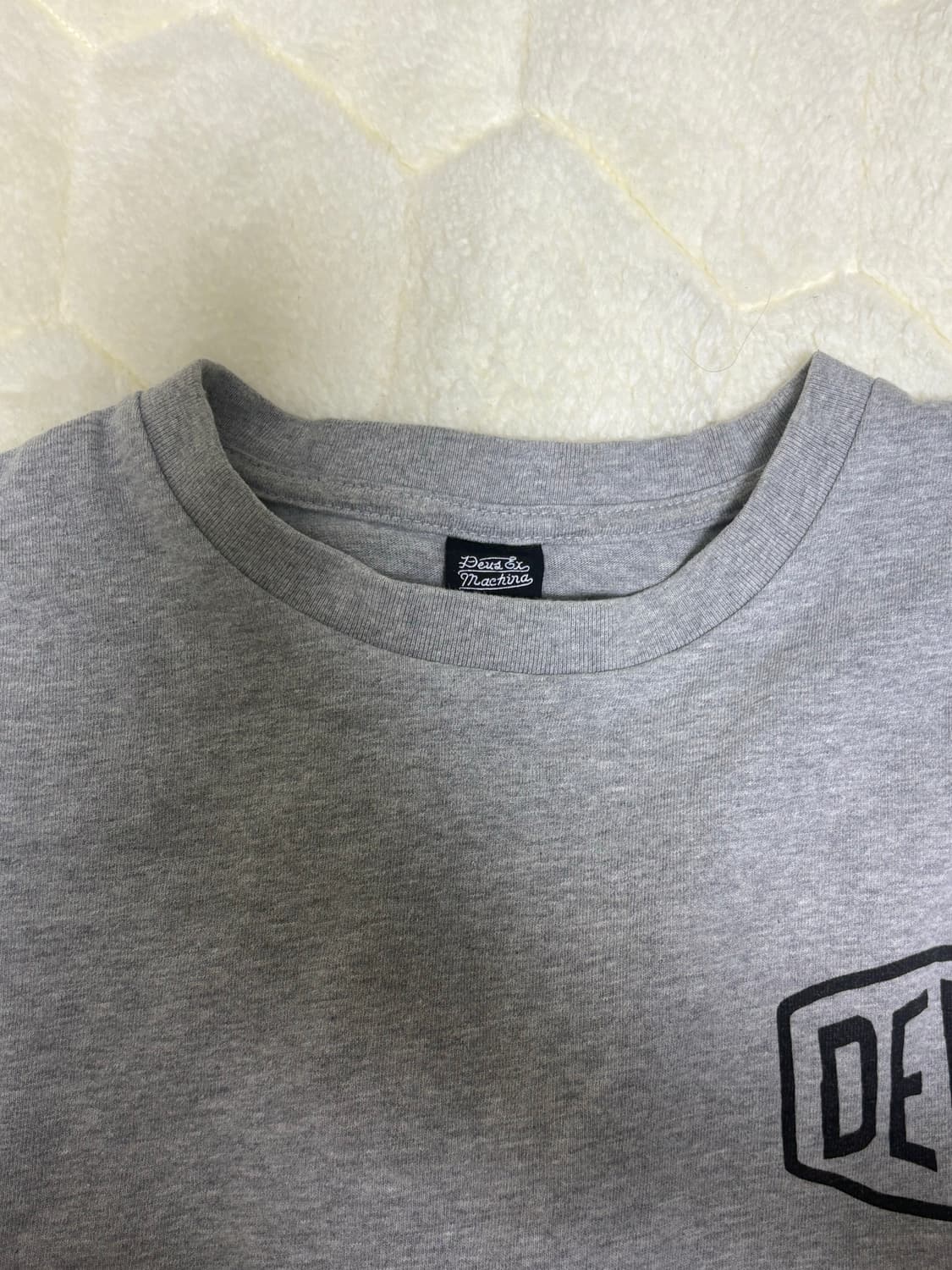 데우스 엑스 마키나 서울 슬리브 그레이 m 상품이미지2