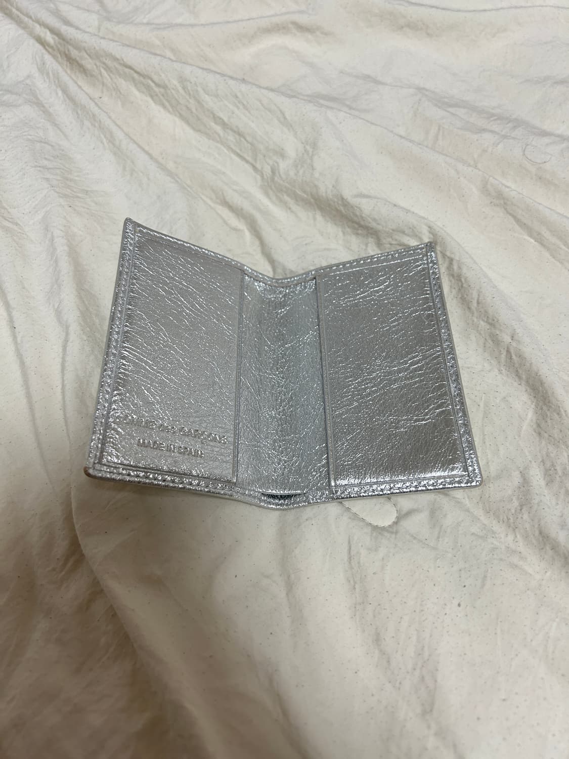 꼼데가르송 지갑 실버 상품이미지2