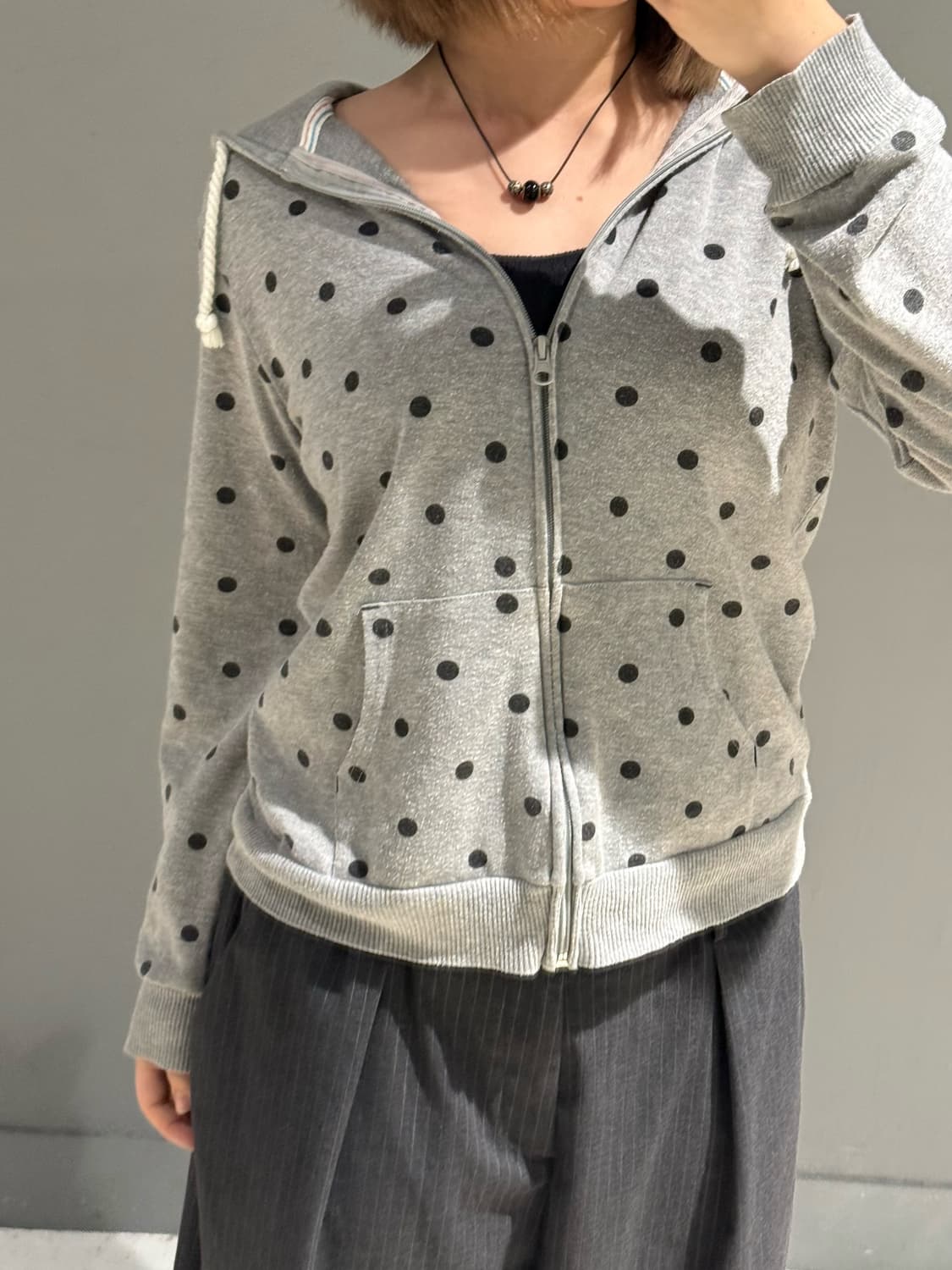 dot pattern hood zip-up 상품이미지3