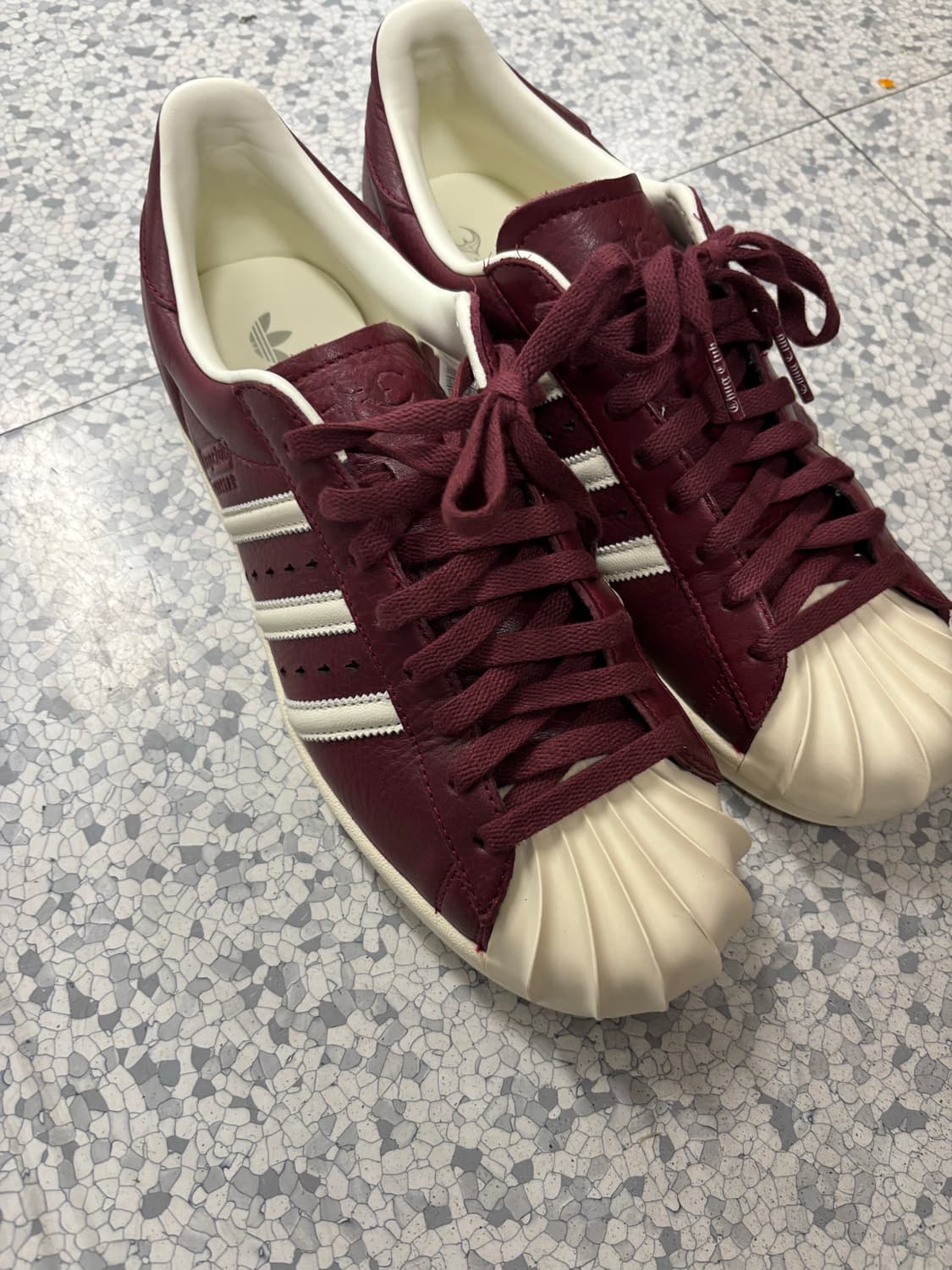 아디다스 떠그 클럽 슈퍼스타 빈티지 버건디 크림 화이트 상품이미지2