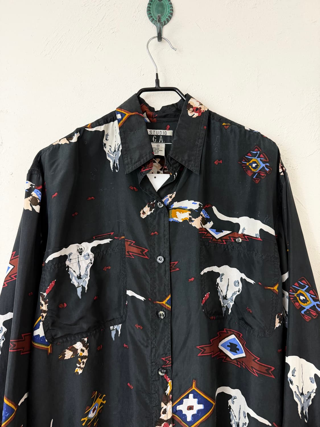 90s STUDIO G.A 네이티브 실크 셔츠 상품이미지2