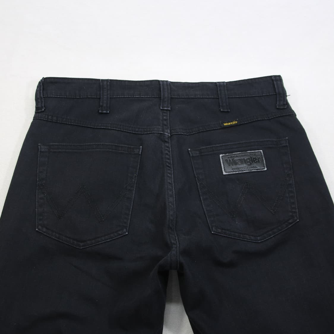 (착용컷) Wrangler 블랙 진 (남성용 32.5) 상품이미지8