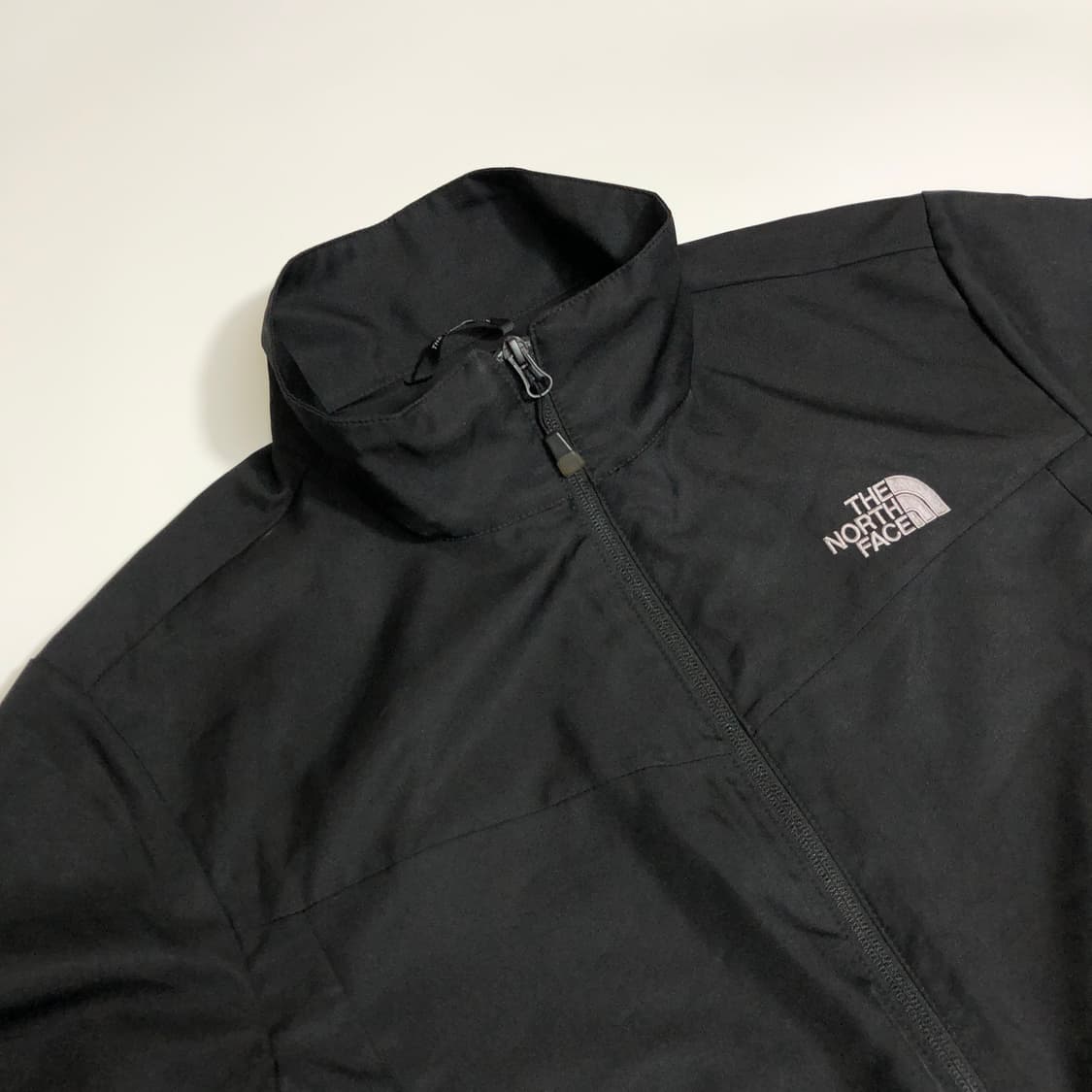 노스페이스 바람막이 L 상품이미지3