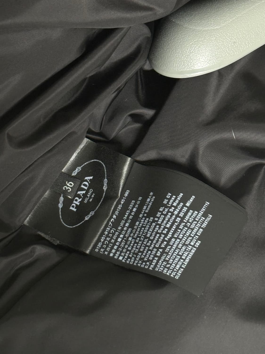 프라다 여성 캐시미어 크롭 후드집업 36 상품이미지5