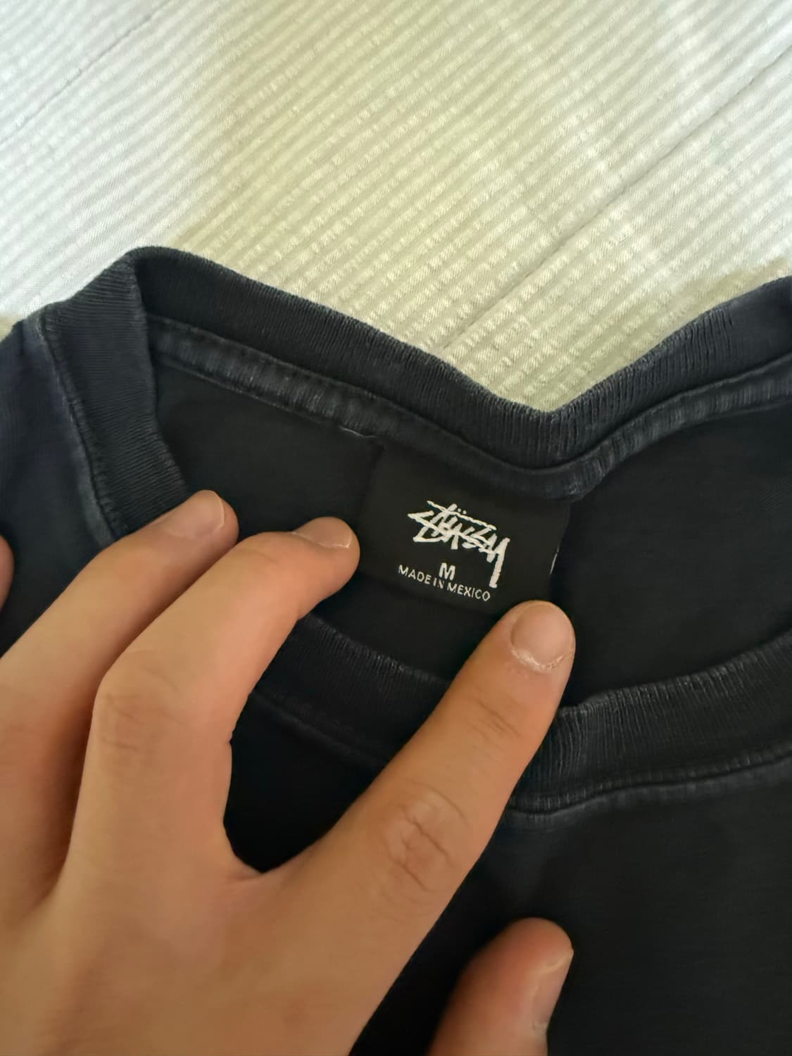 스투시 아워레가시 블랙 티셔츠 상품이미지3
