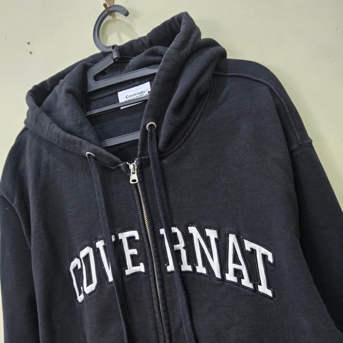 [XL/105] 커버낫 아치 로고 후드 집업 (블랙) 상품이미지2
