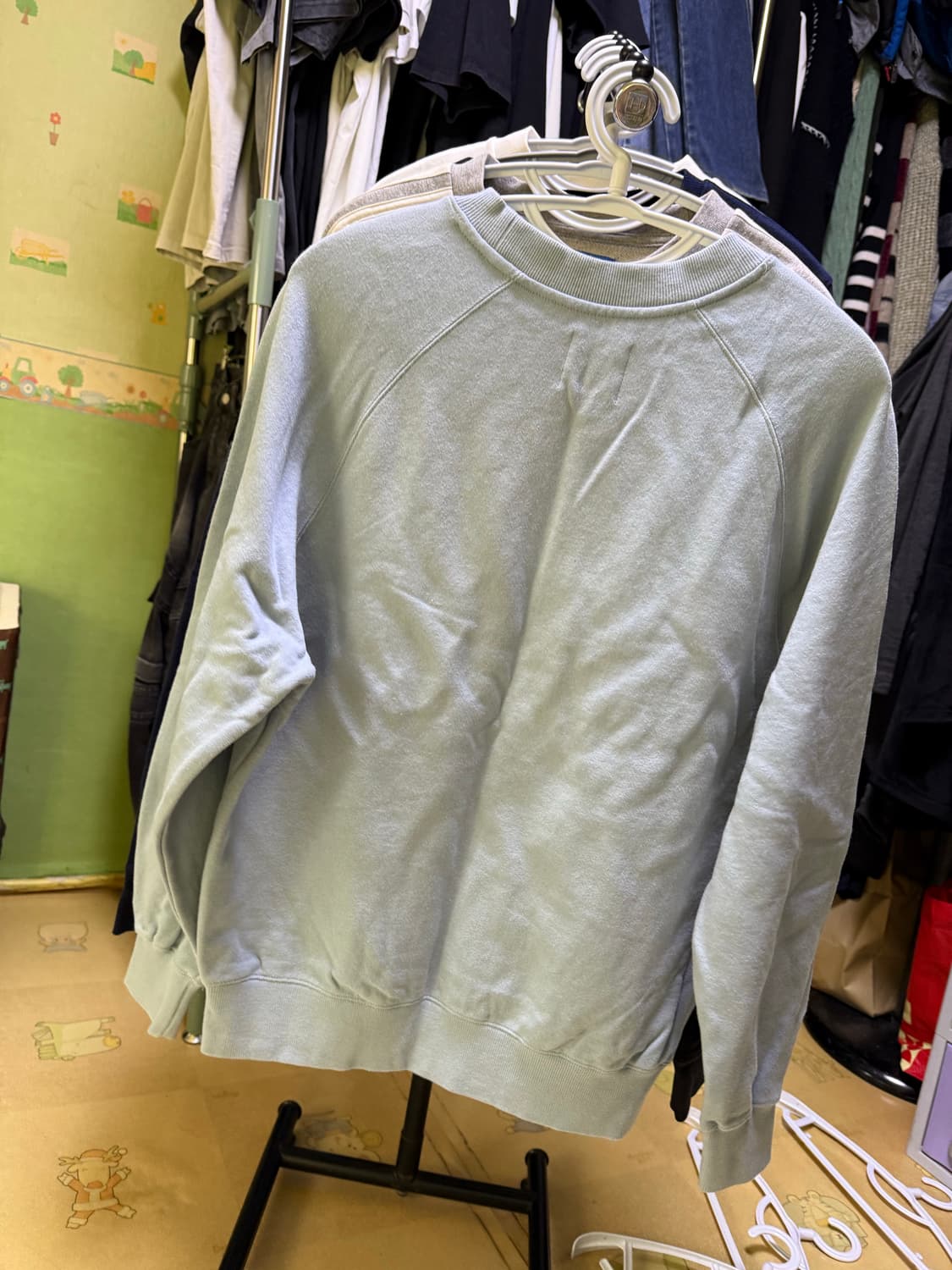 beyond closet 맨투맨 95사이즈 판매합니다 상품이미지2