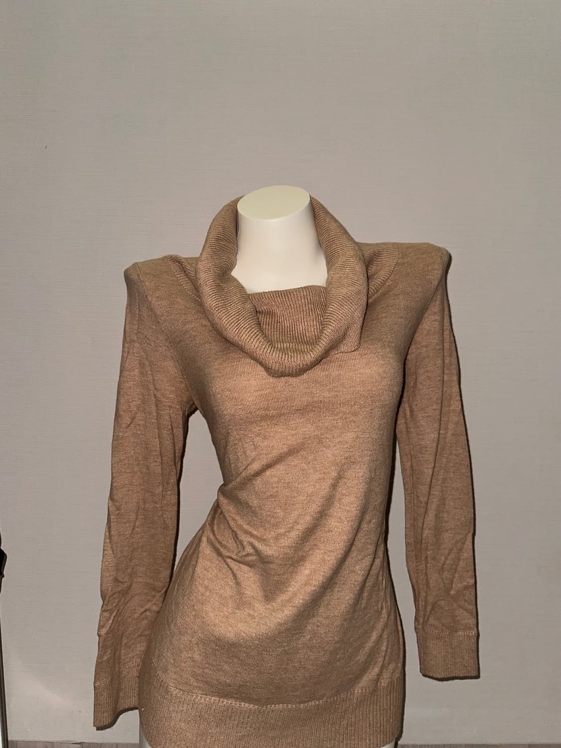 베이지 빈티지 오프숄더 숄칼라 니트 (원피스) 상품이미지1