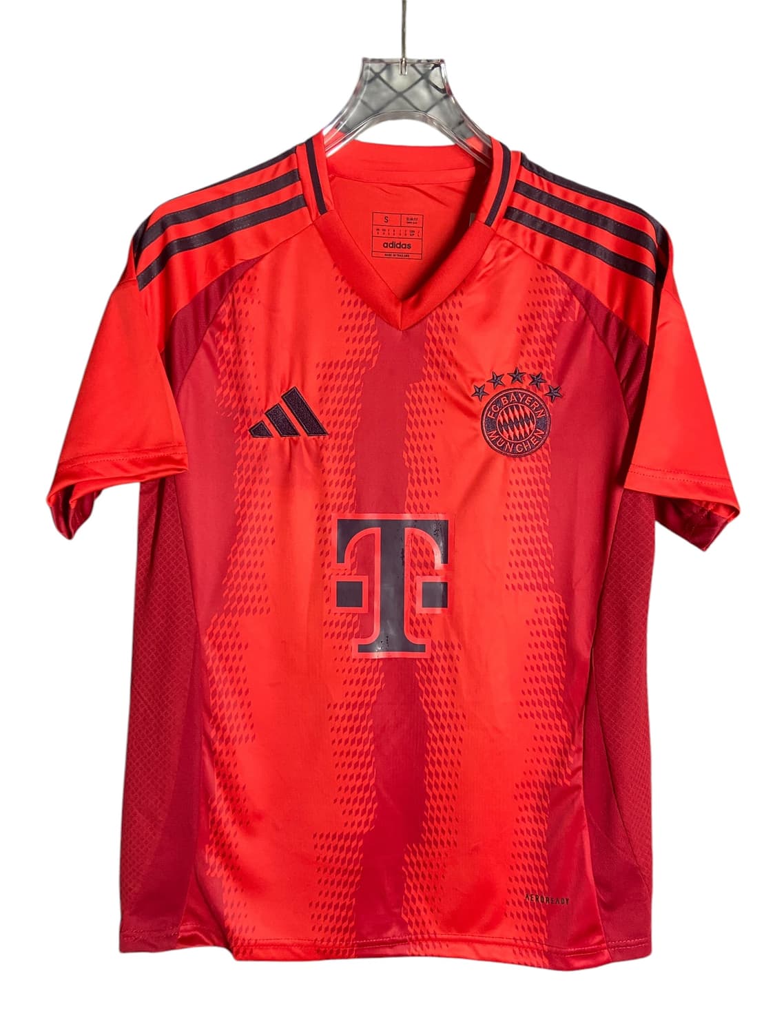 24-25 바이에른 뮌헨 홈 유니폼 상품이미지1