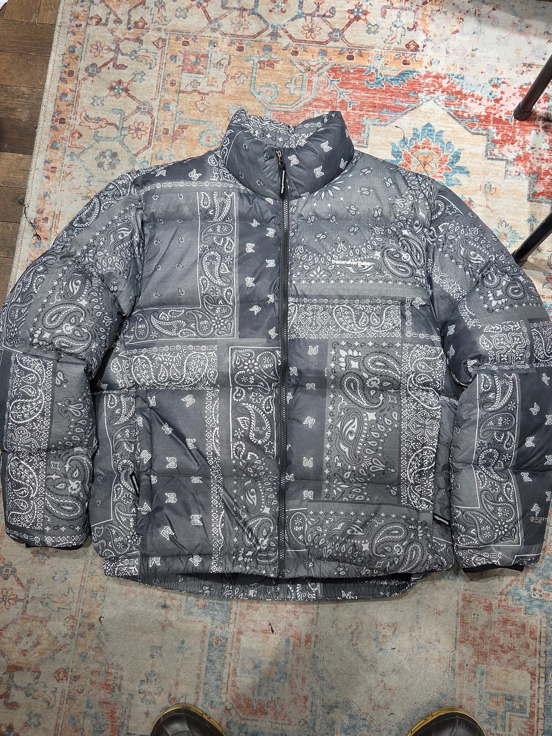 디스이즈네버댓 반다나 패딩 상품이미지1