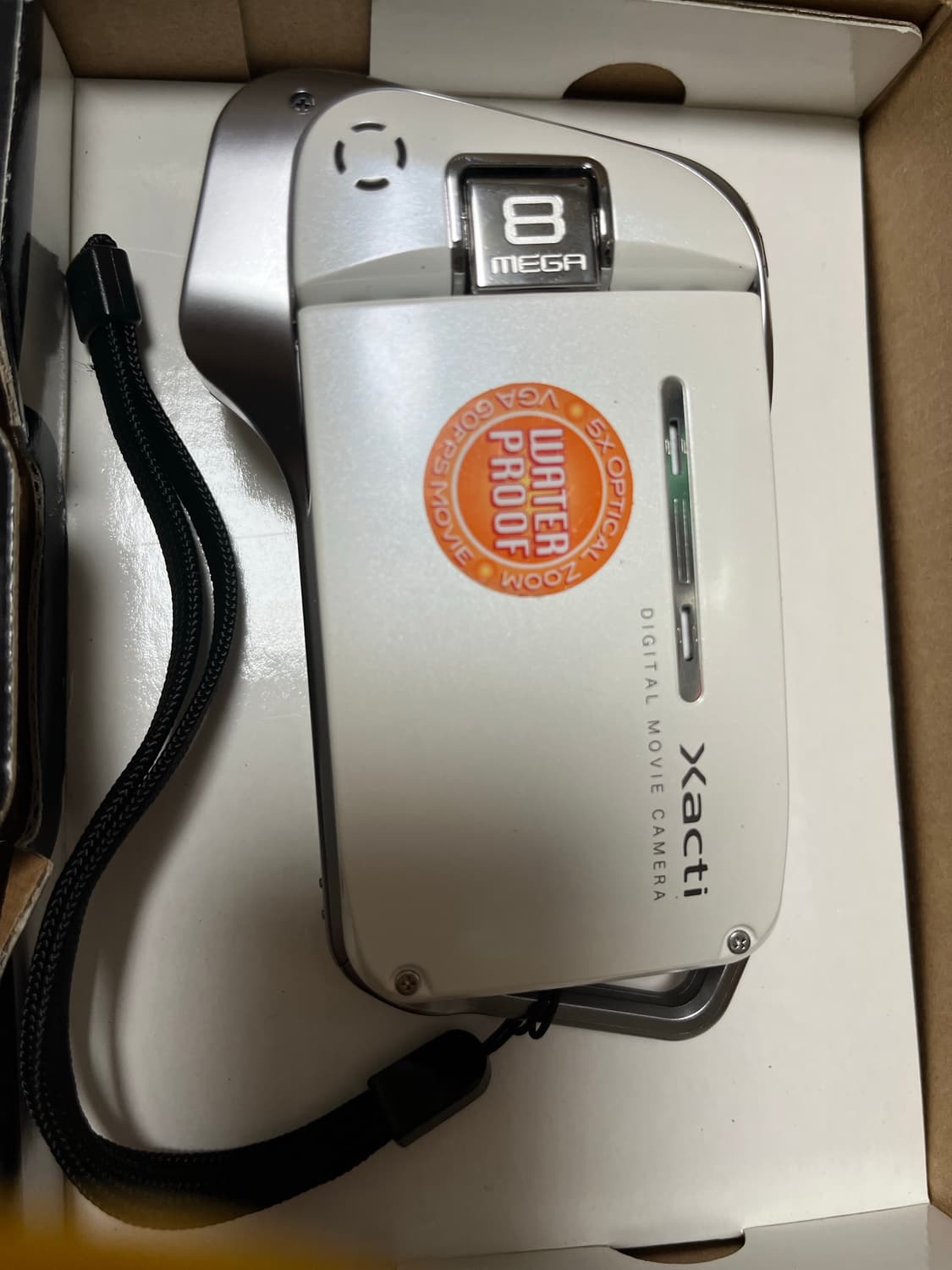 산요작티 캠코더 sanyo E2(ca8) 화이트 상품이미지1