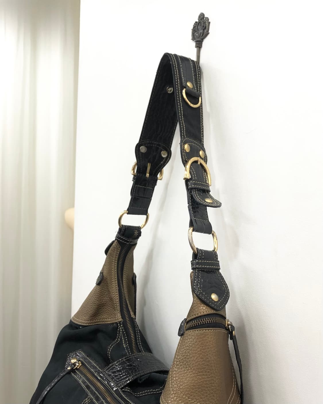 EGOIST glitter navy buckle shoulder bag 상품이미지5