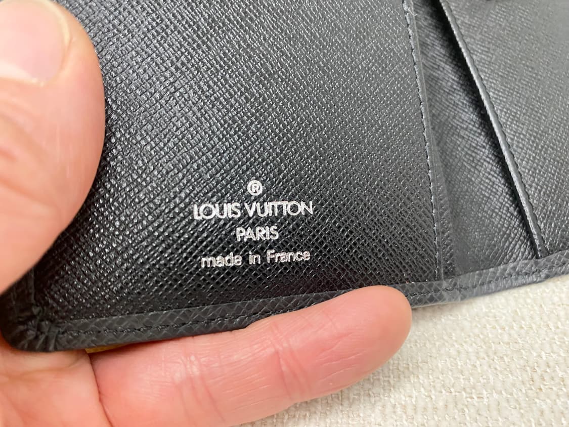 루이비통 장지갑 타이가 포트발레르 오거나이져 상품이미지4
