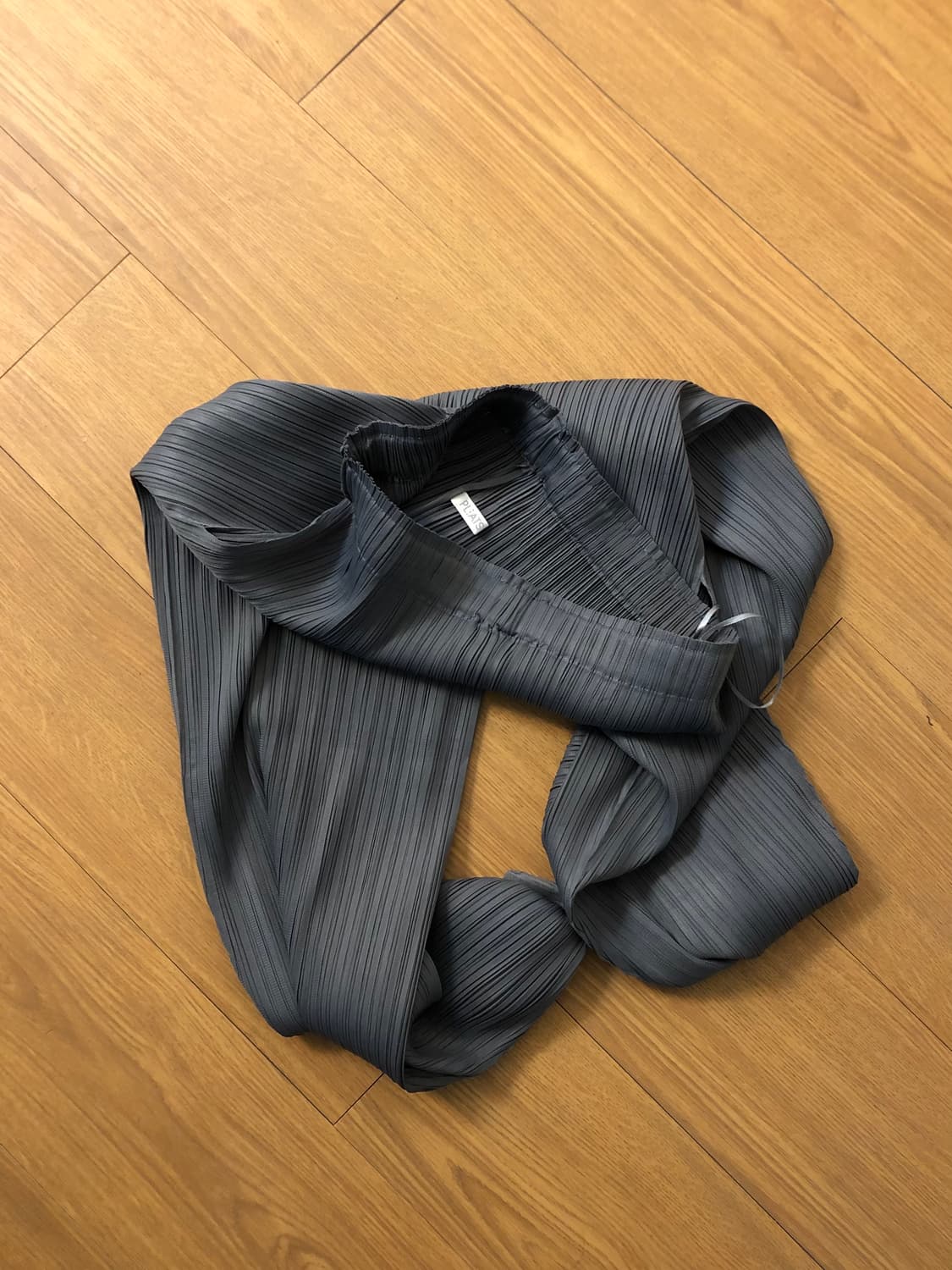 이세이 미야케 플리츠 플리스 팬츠 상품이미지1