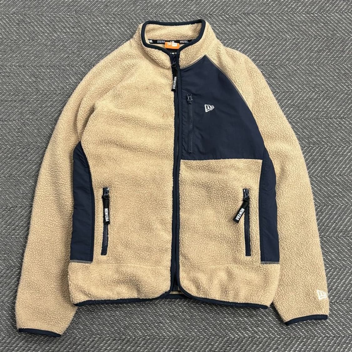 뉴에라 플리스 집업 V0534 상품이미지1