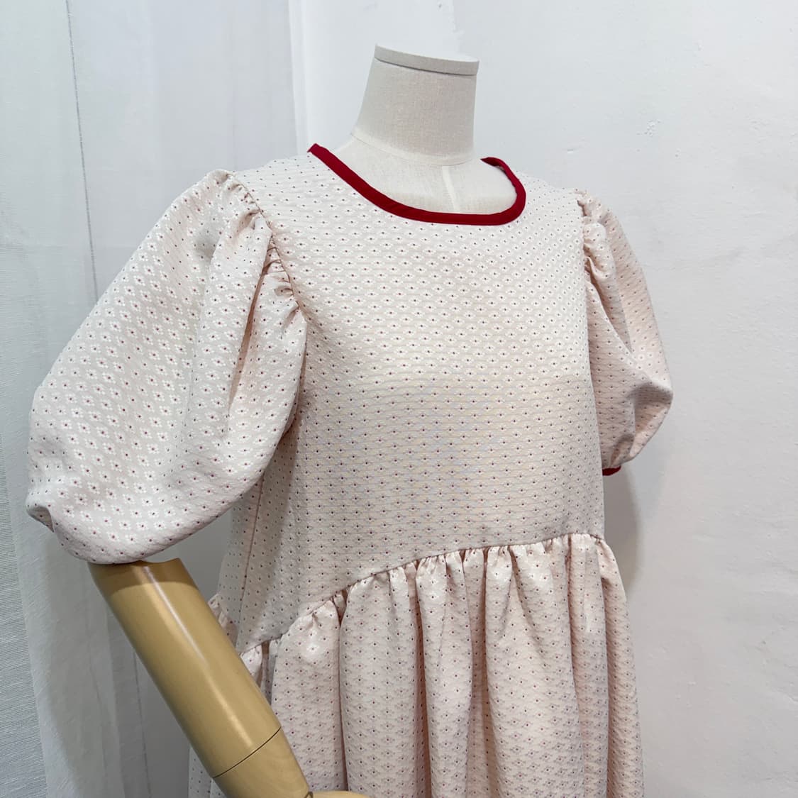 Theopen 더오픈 퍼프원피스 자수 레이스원피스 3449 상품이미지2