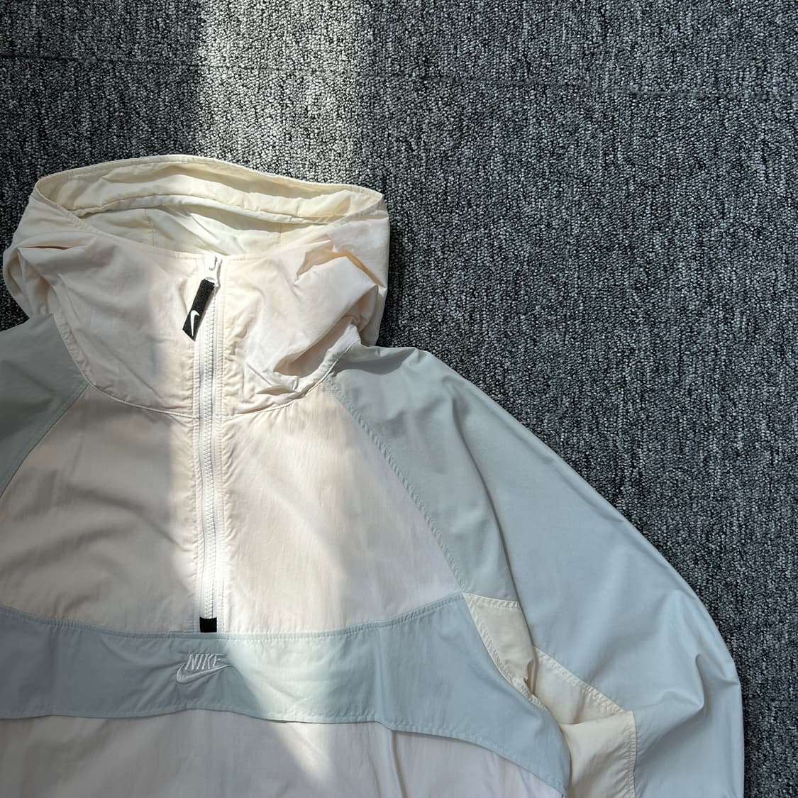나이키 아노락 패커블 바람막이 상품이미지2