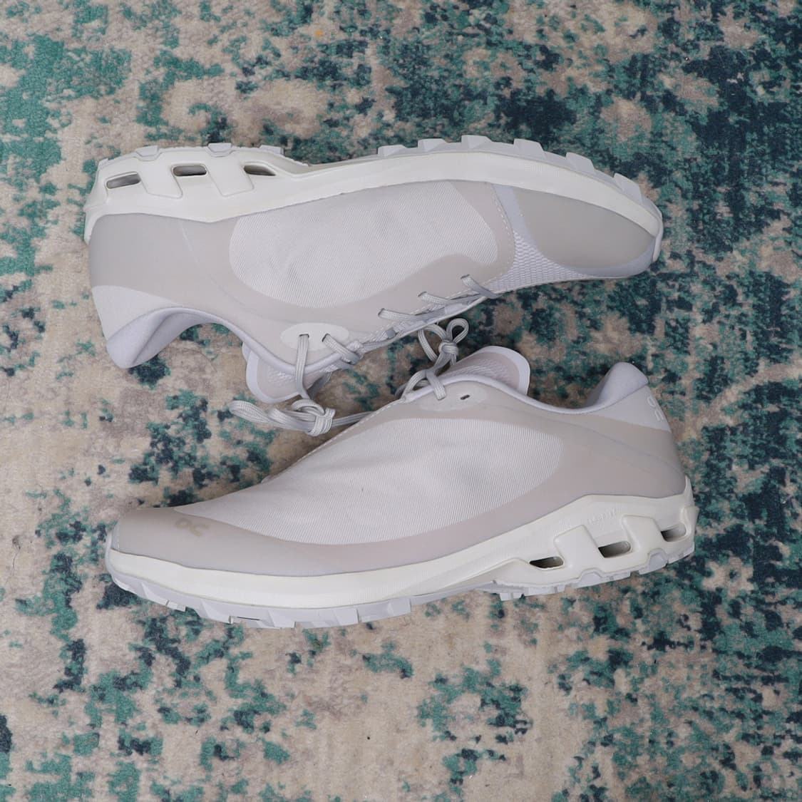 On 온 러닝 x파프 클라우드 벤처 피크 아이스문 265 상품이미지4