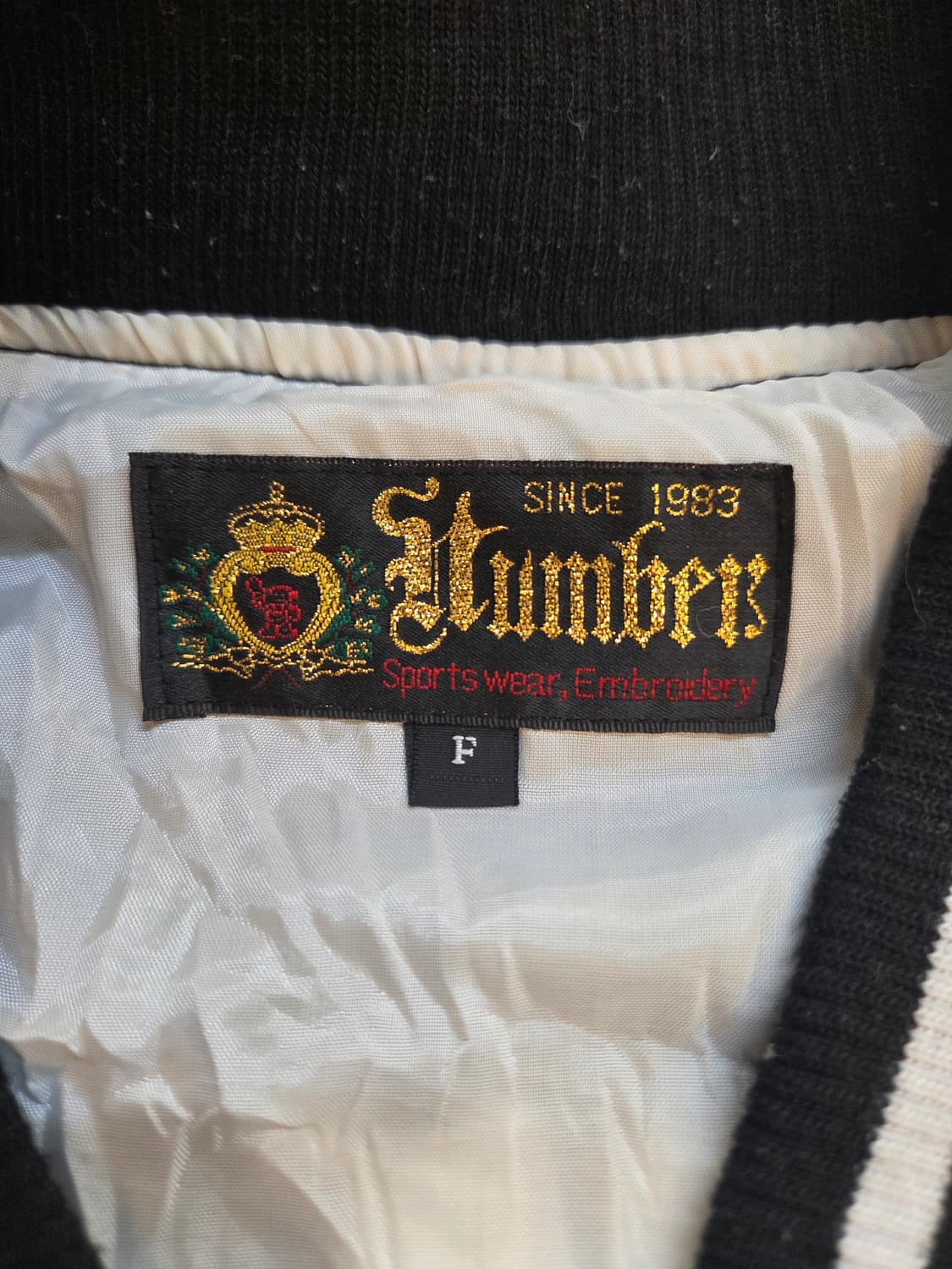 험버 스포츠웨어 자수 스카잔 자켓 상품이미지3