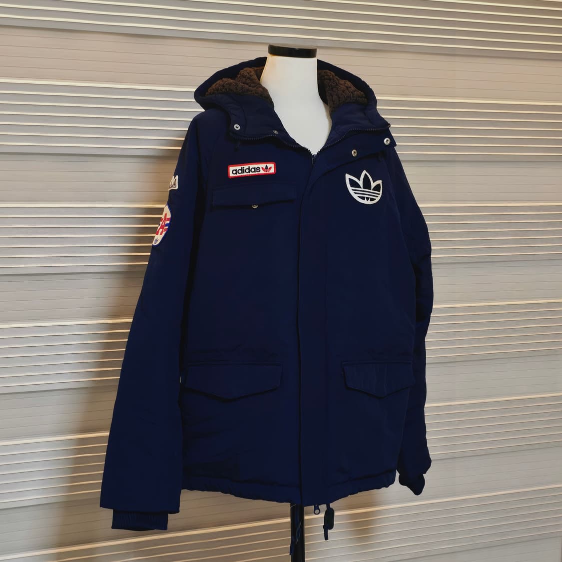 아디다스 네이비 덕다운 패딩 점퍼 (남녀공용) 상품이미지1