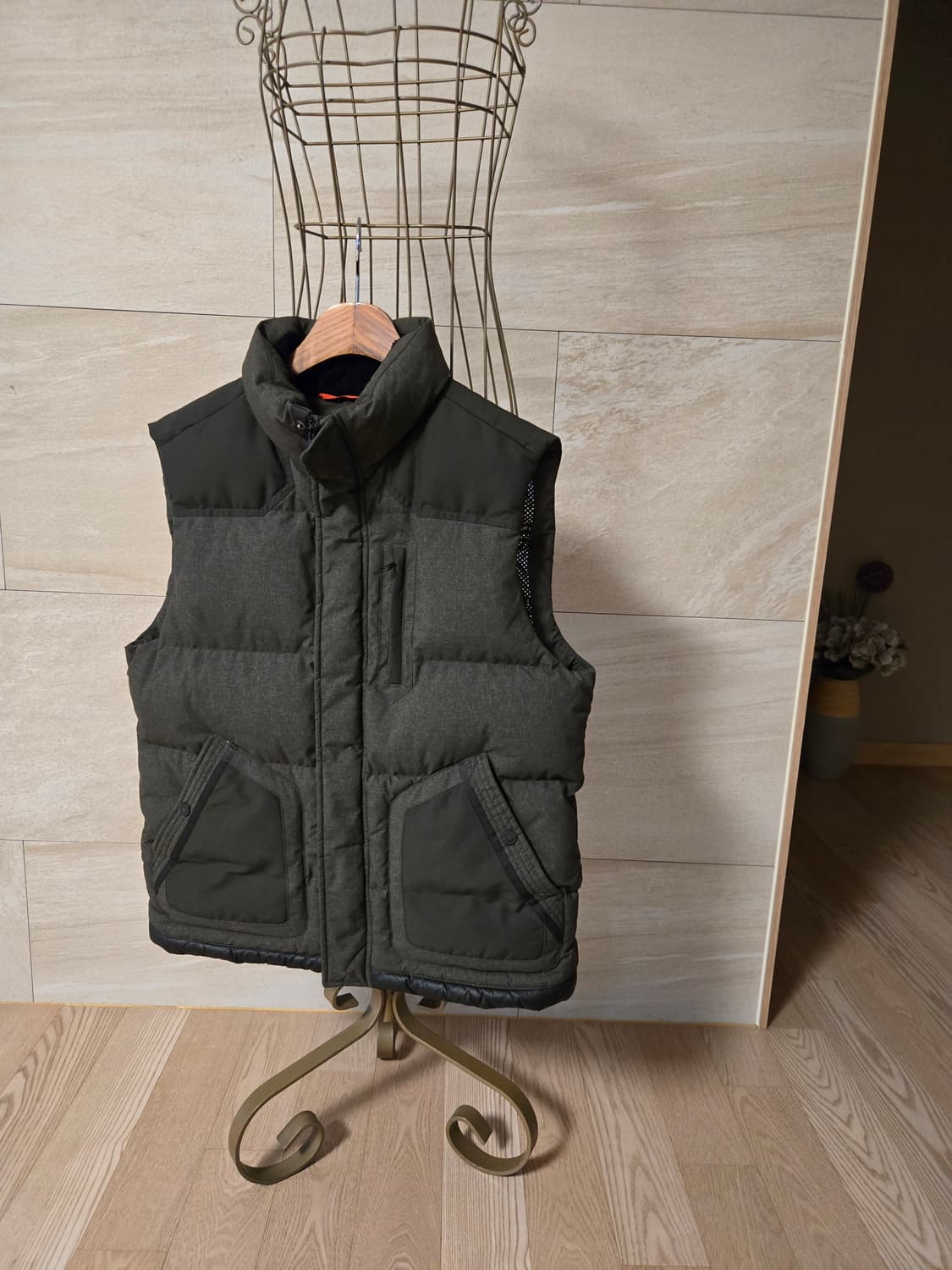 [m] 아이더 남성 덕다운 패딩 조끼 상품이미지3