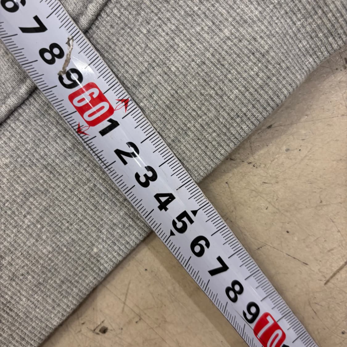 아웃도어프로덕츠 빅로고 그레이 후드집업 상품이미지5