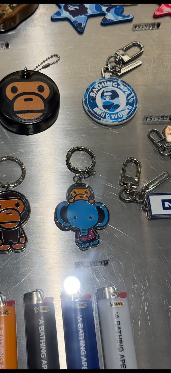 베이프 엘레프 온 베이비 마일로 메탈 키체인 상품이미지2