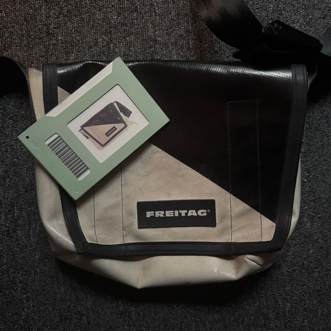 프라이탁 라씨 흰검 상품이미지3