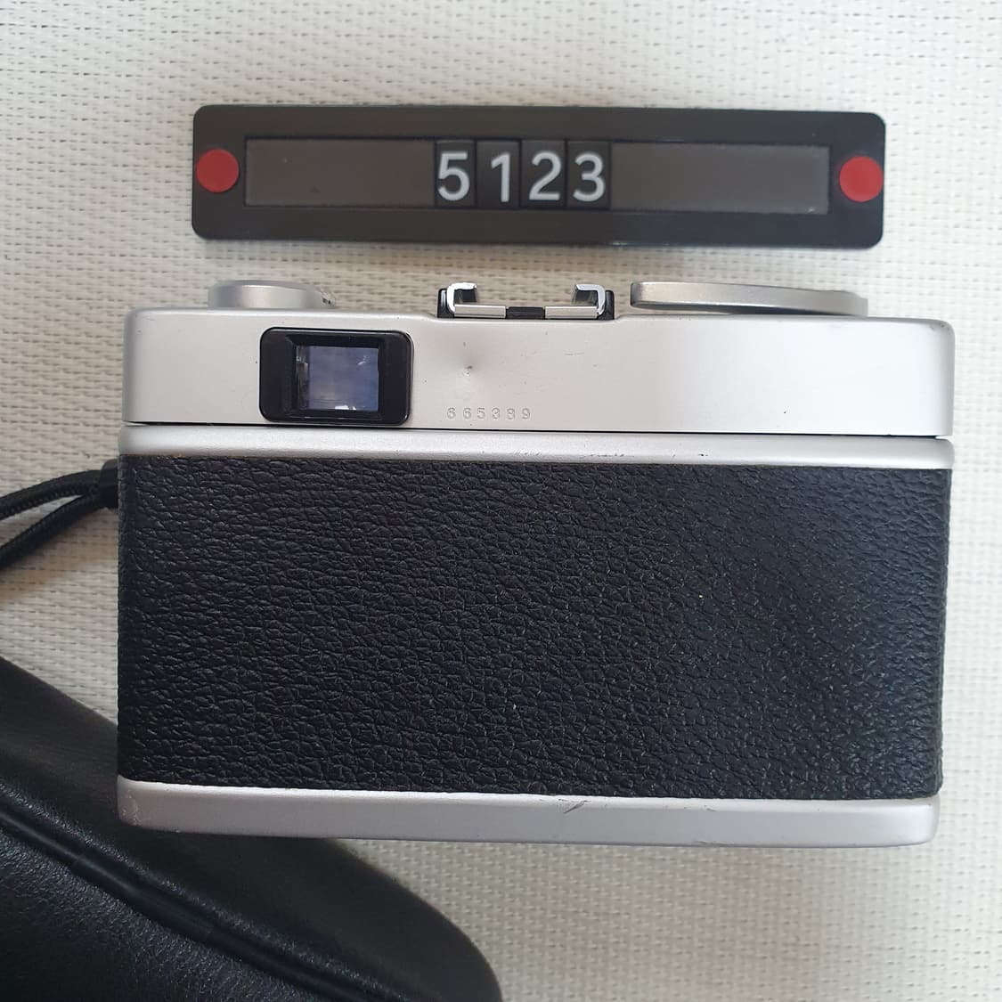 코니카 C 35 V 필름카메라 파우치포함 상품이미지3