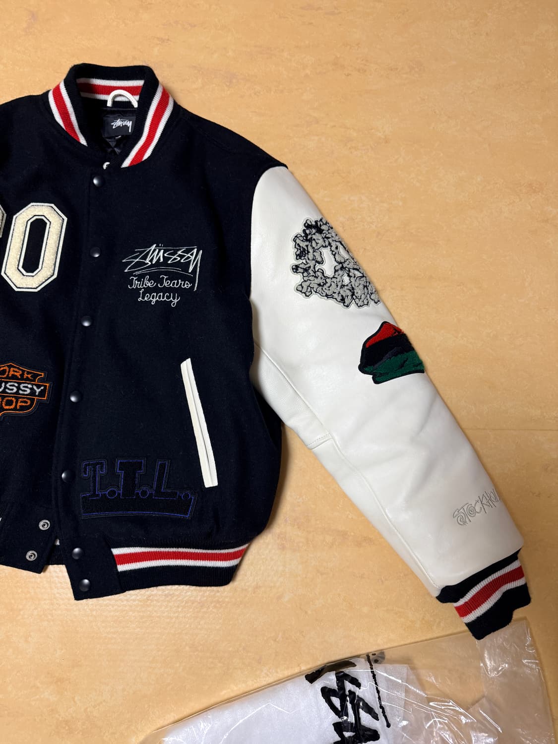 스투시 x 아워레가시 x 데님 티어스 TTL 바시티 자켓 상품이미지3