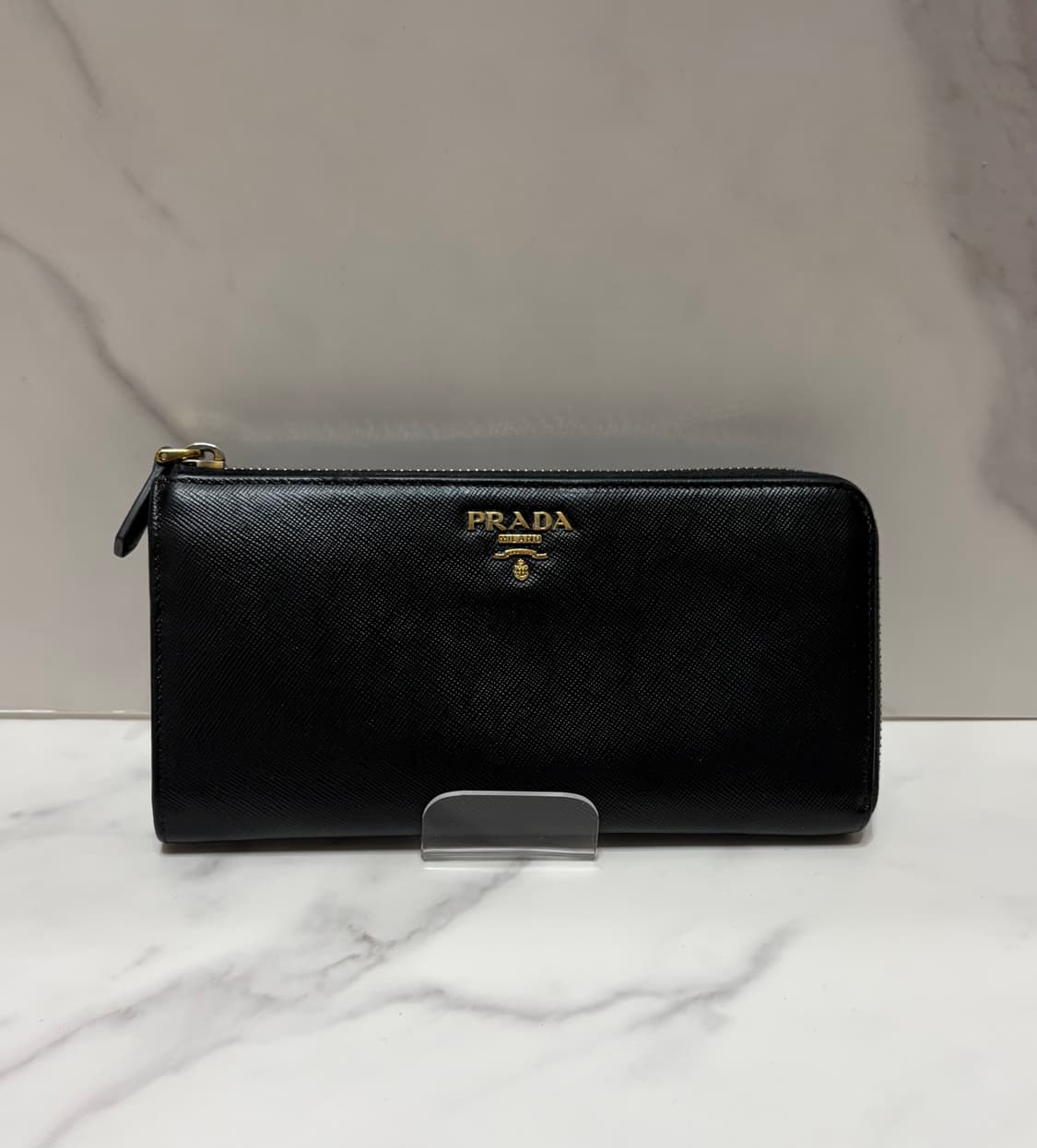 [정품] 프라다 사피아노 메탈로고 장지갑 상품이미지1