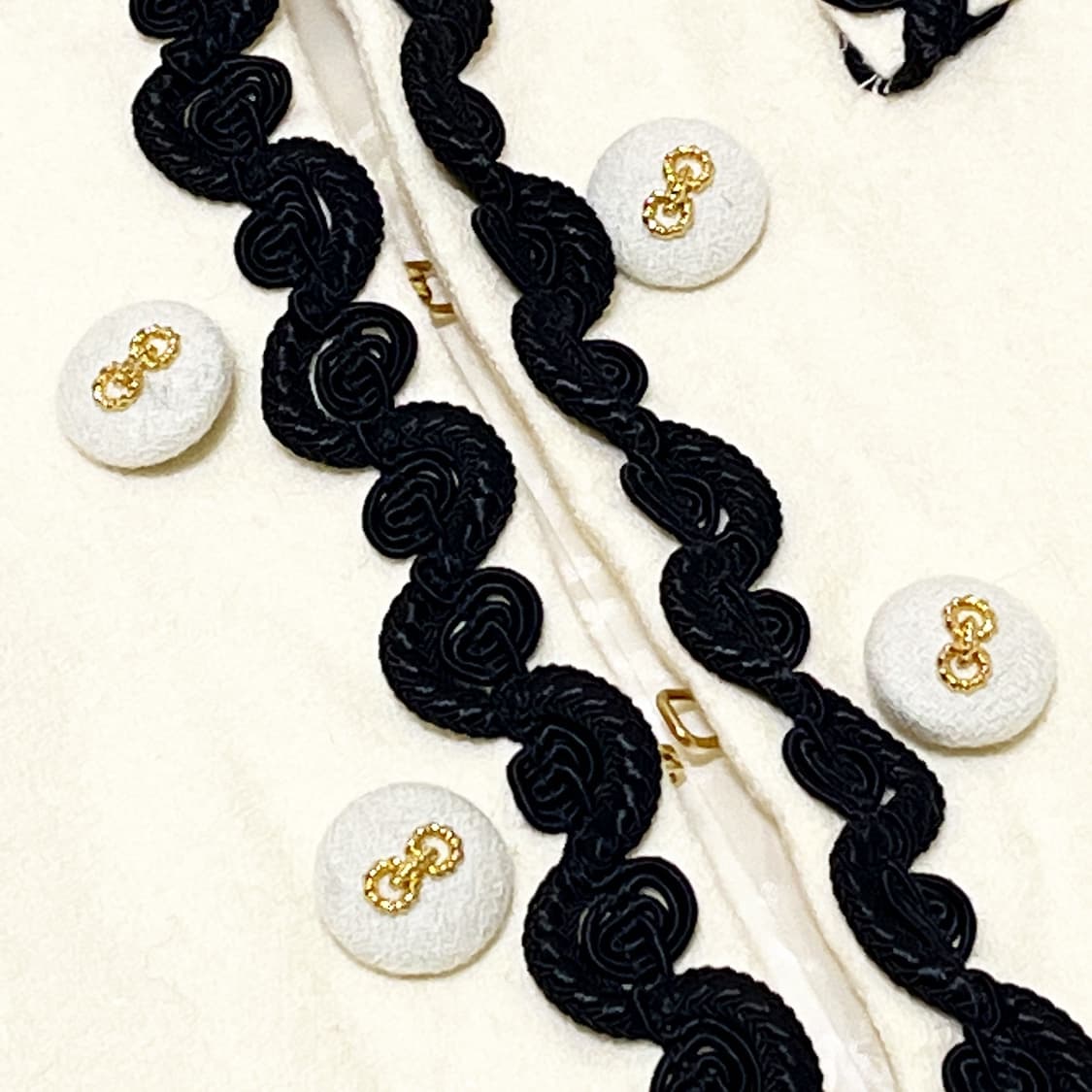 빈티지 ) 블랙물결트리밍 아이보리자켓 상품이미지3