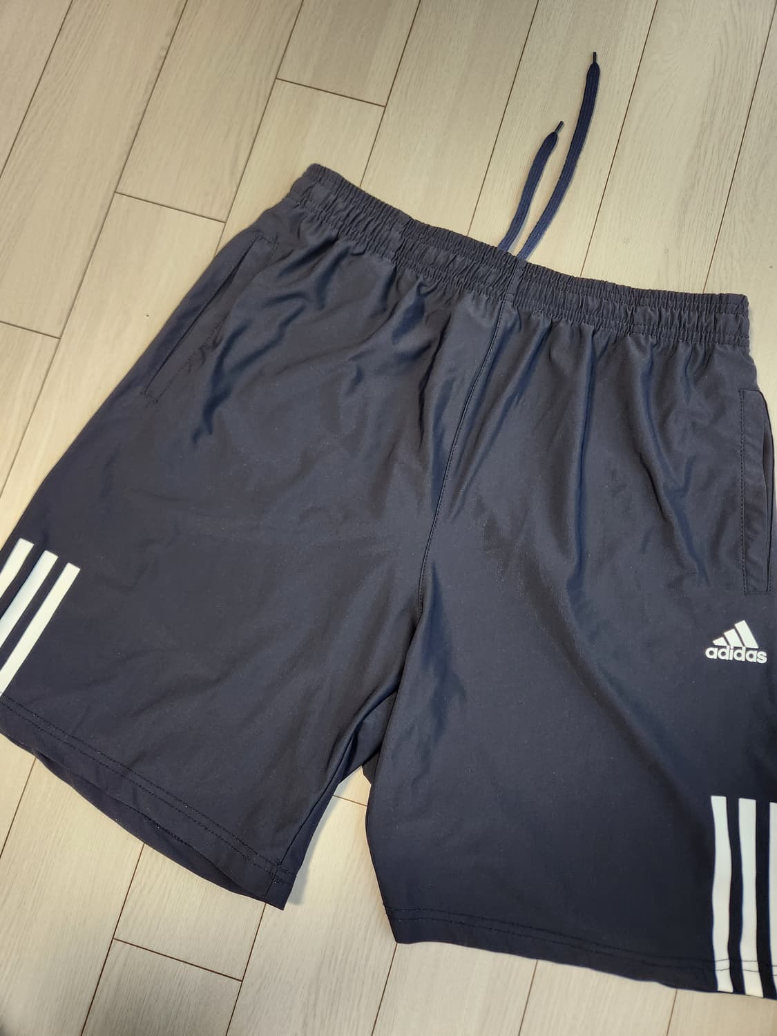 아디다스 b2b kn pt5 반바지 사이즈110(2xl)

여러 중고사이 상품이미지1