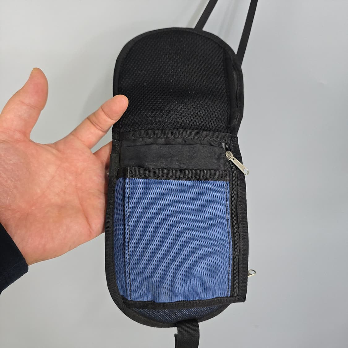 노스페이스 미니 크로스백 블루 상품이미지4