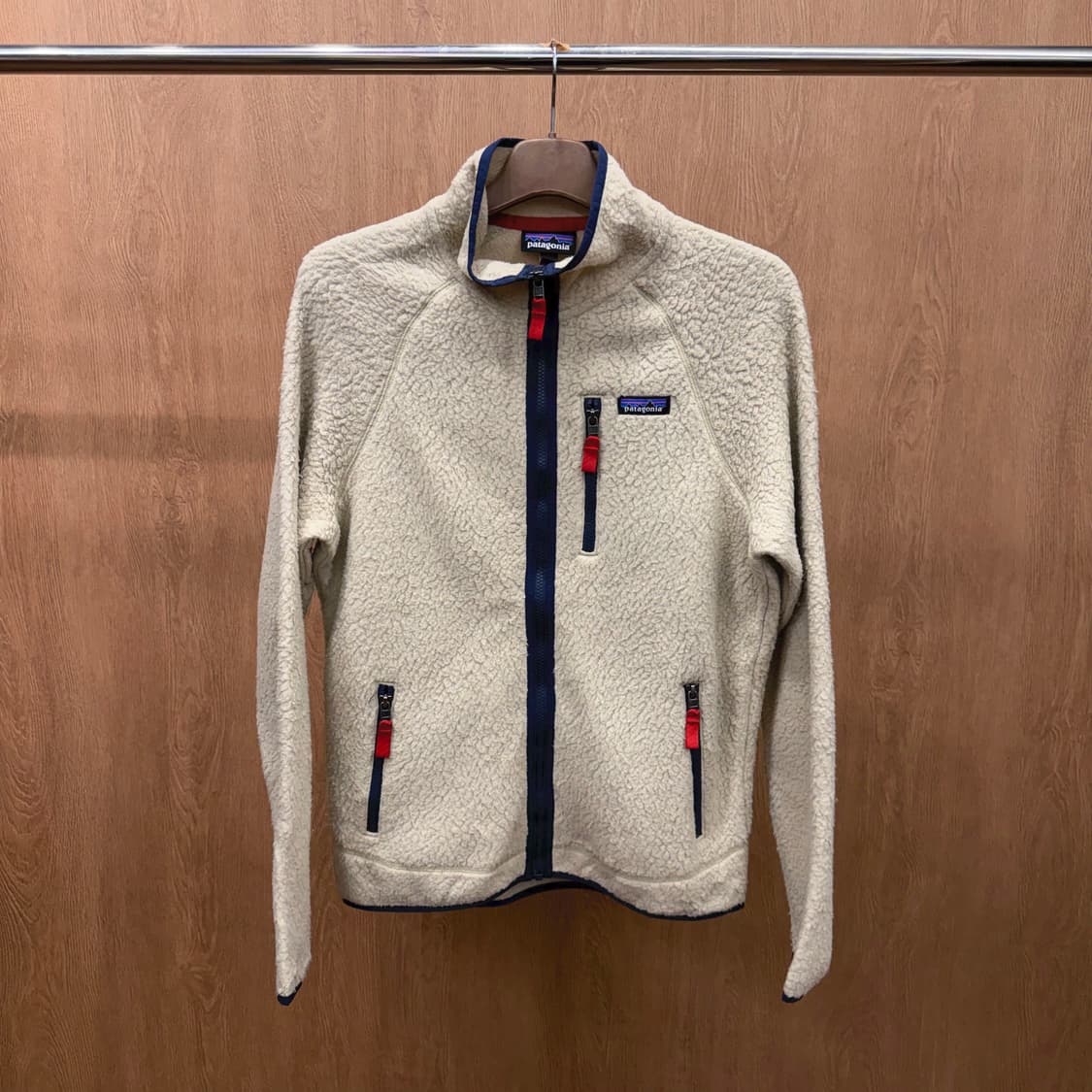 파타고니아 하이넥 플리스 집업 네이비 배색 라인 지퍼 포켓 아이보리 상품이미지2
