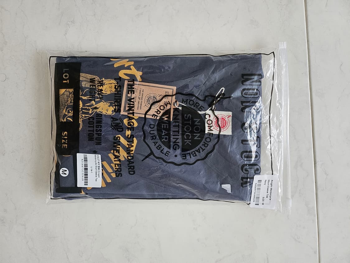 브론슨 반팔 티셔츠 M사이즈 새상품 상품이미지1