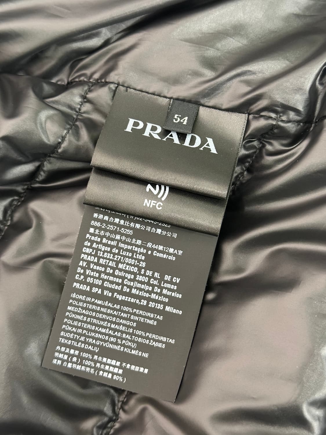 (54) 프라다 리나일론 삼각로고 패딩조끼 상품이미지6